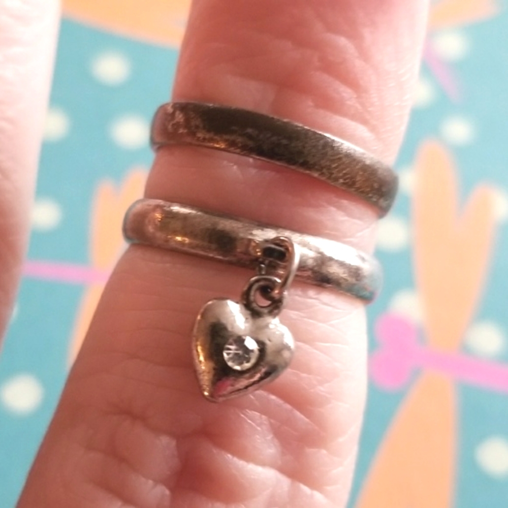 Two toe rings silver tone heart charm gold tone